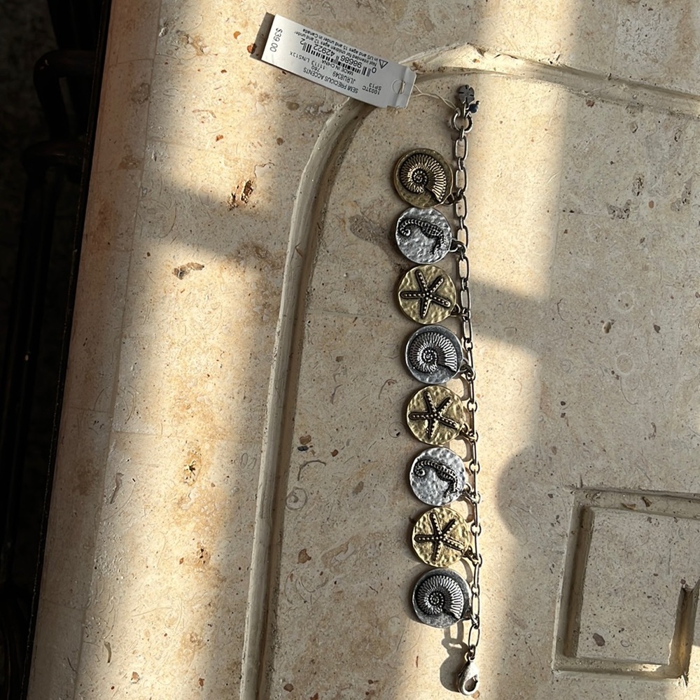 Beach charm bracelet